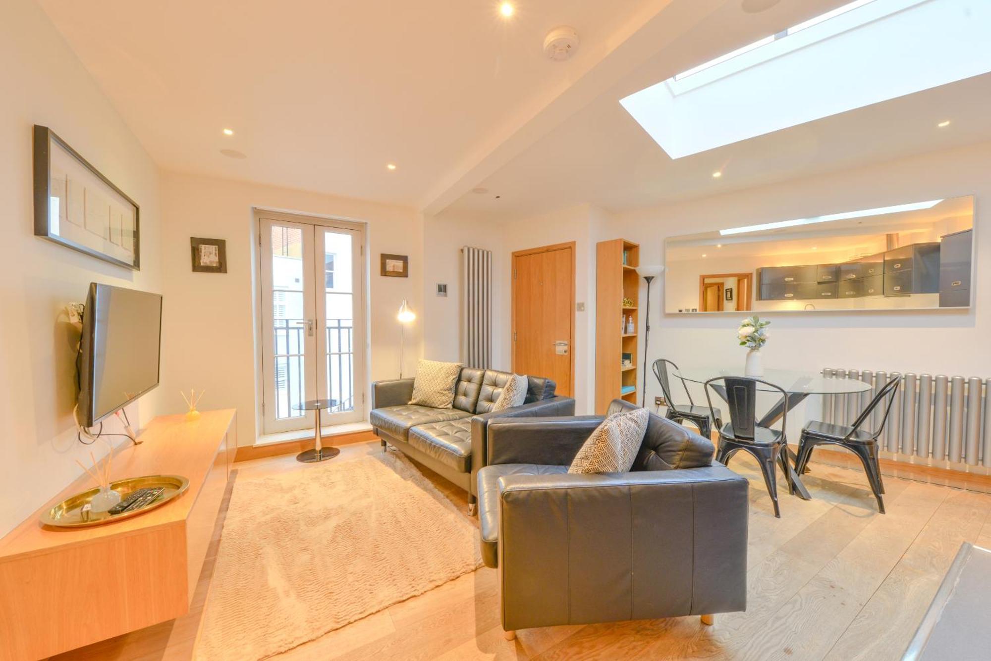 Central Two Bedroom Apartments St Albans By Central Stays Short Lets & Serviced Accommodation With Free Parking Eksteriør billede